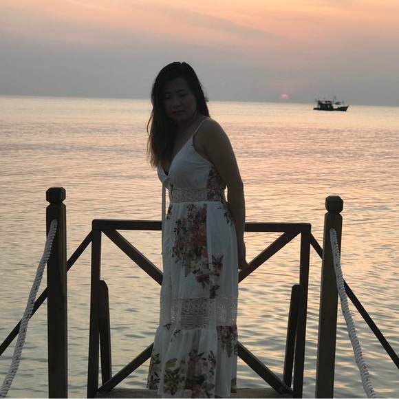 Hello Molly floral and lace maxi dress - Picture 9 of 13